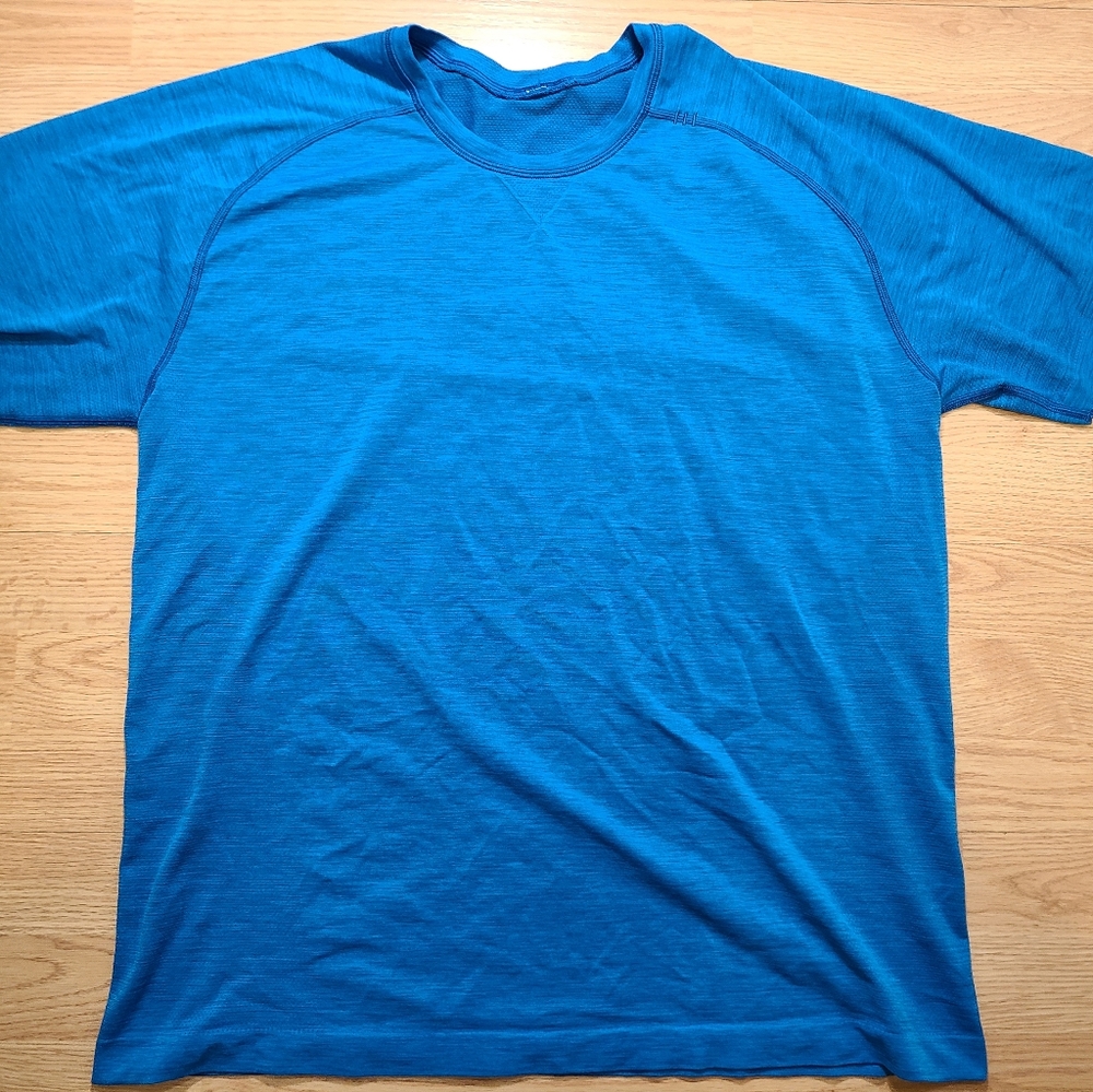 Lululemon Metal Vent tshirt light blue